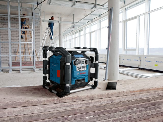 BSH6014A4170 GPB 18V-5 SC Professional Robust Bluetooth/DAB+ Radio 240V & Li-ion Bare Unit