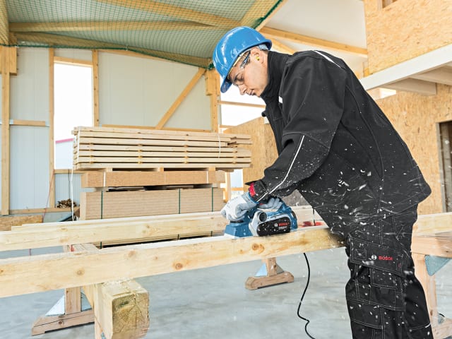 BSH6015A4370 GHO 28-82 D Professional Planer 710W 240V