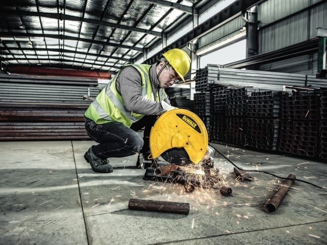 DEWD28730 D28730 Metal Cutting Chop Saw 355mm 2300W 240V