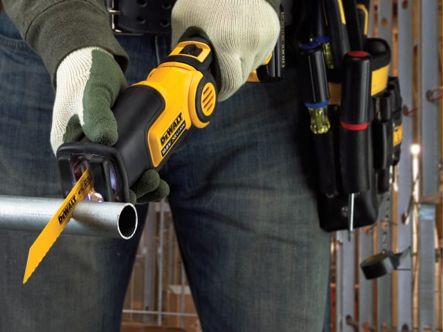 DEWDT2354QZ Bi-Metal Reciprocating Blade for Metal 203mm x 18 TPI (Pack 5)