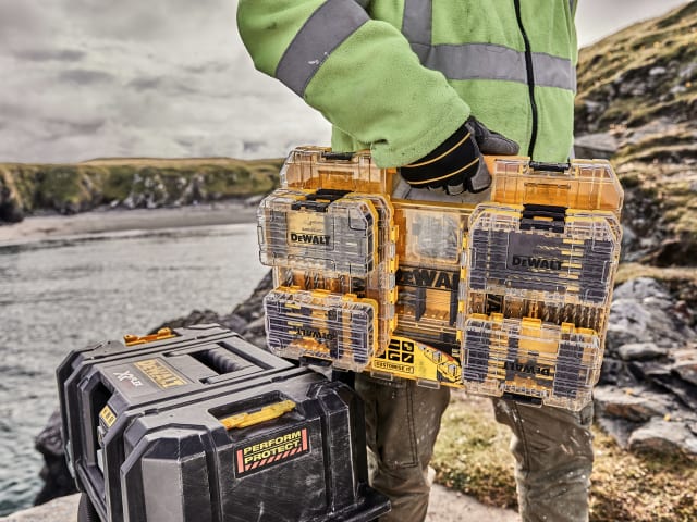 DEWDT70762QZ DT70762 Mixed Drill & Bit Set, 85 Piece