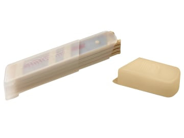 HUL389740 Non-Segment Snap-Off Blades 18mm (Box 12)