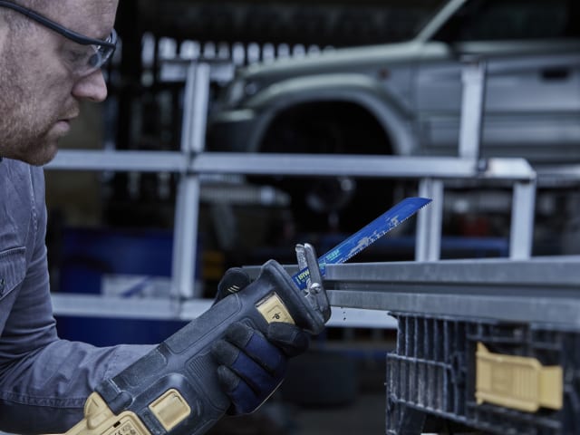 IRW10504141 810R Sabre Saw Blade Metal & Wood Cutting 200mm Pack of 25