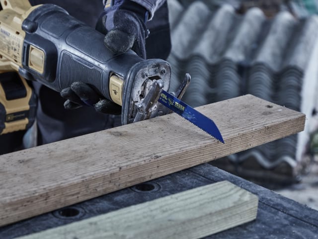 IRW10506427 610R Sabre Saw Blade Metal & Wood Cutting 150mm Pack of 2