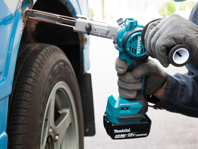 MAKDBS180RTJ DBS180RTJ LXT Belt Sander 18V 2 x 5.0Ah Li-ion