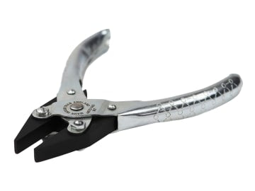 MAU4870140 Flat Nose Pliers, Smooth Jaws 140mm