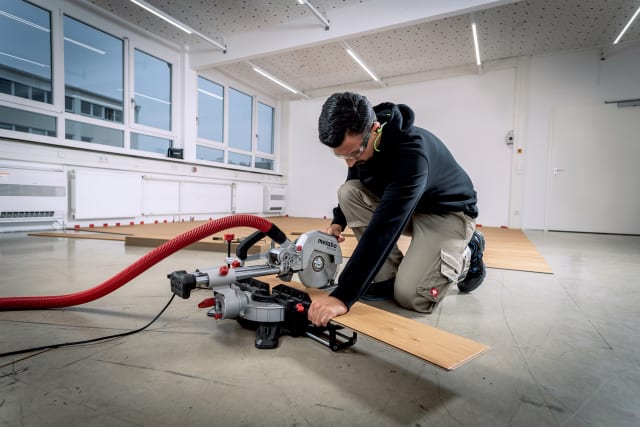 MPTKGS216MN KGS-216MN Sliding Mitre Saw 216mm 1500W 240V