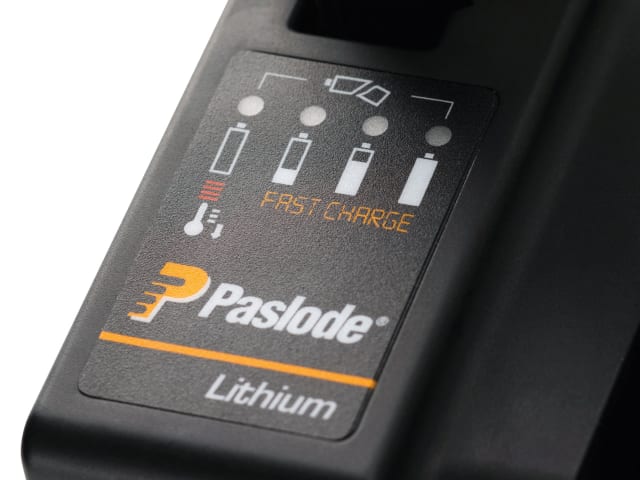PAS018882 Li-ion Battery Charger