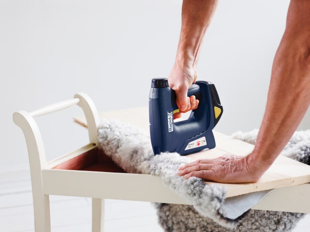 RPDBTX530 BTX530 Stapler / Nailer 1 x 7.2V Li-ion